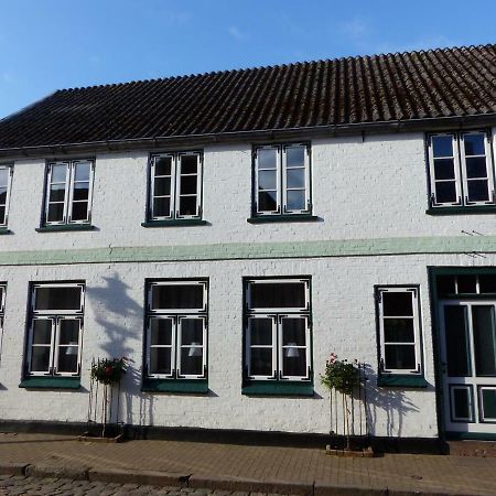 Alter Kraemerladen Von 1732 Friedrichstadt Ngoại thất bức ảnh